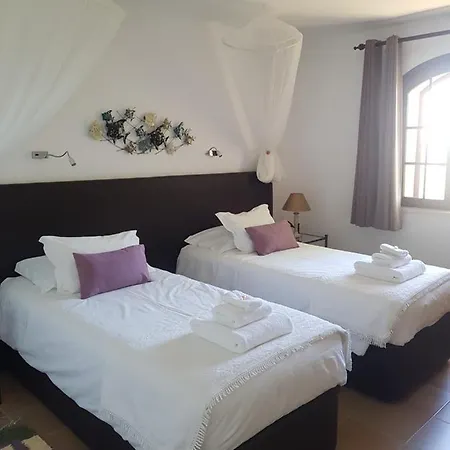 Monte-bougainvillea Azinheiro