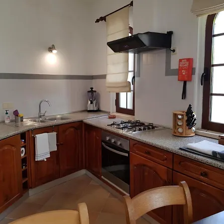 Monte-bougainvillea Apart Otel Azinheiro