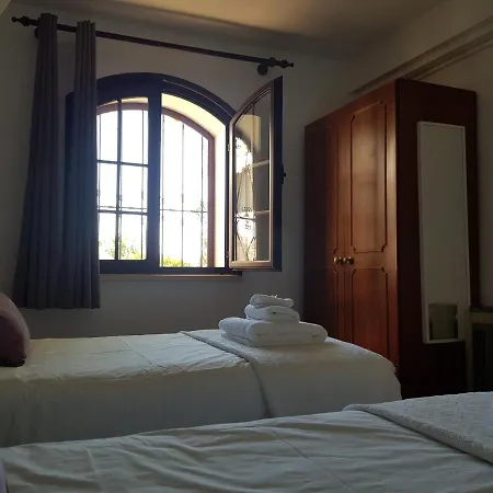 Monte-bougainvillea Апарт-отель Azinheiro